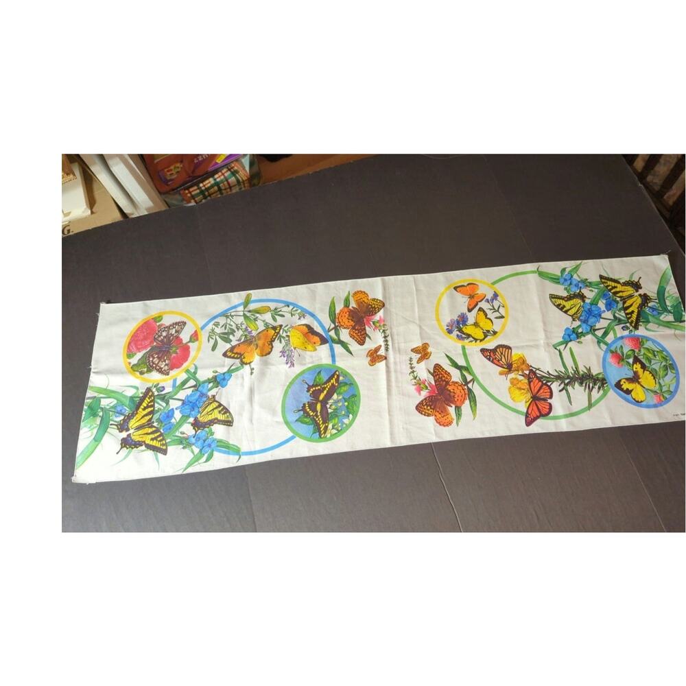 VGT 1977 National Wildlife Federation Butterfly Print Scarf